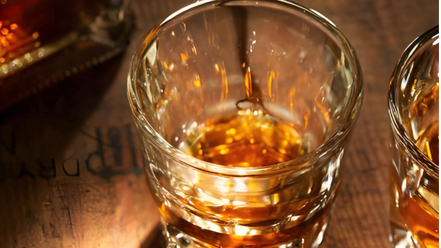 进口伏特加恒温仓储：外贸代理企业如何通过碳标签提升清关合规性？